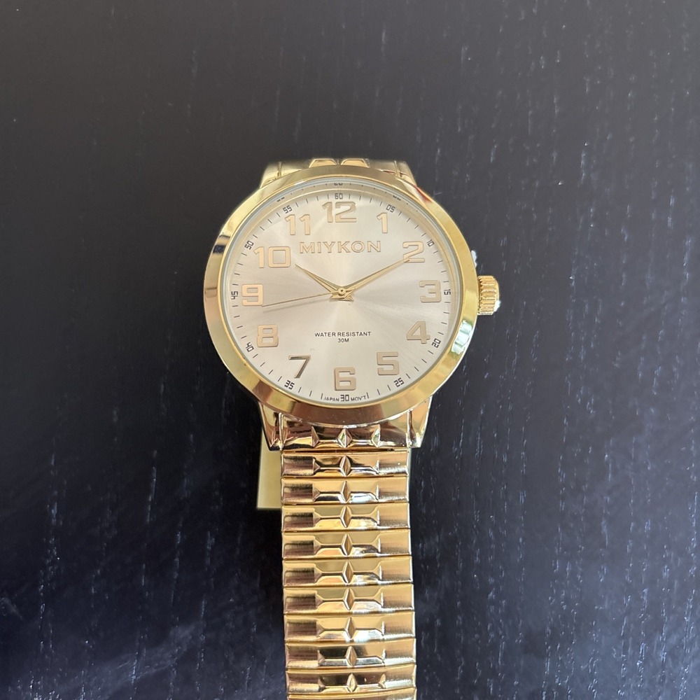 Miykon Men's Watch Round Silver Dial Gold Stretch Band Waterproof!